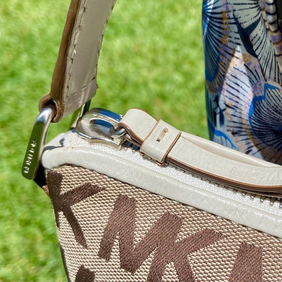 MK Michael Kors Jet Set Signature Logo Jacquard & Leather Demi Shoulder Bag Y2K - Picture 6 of 16